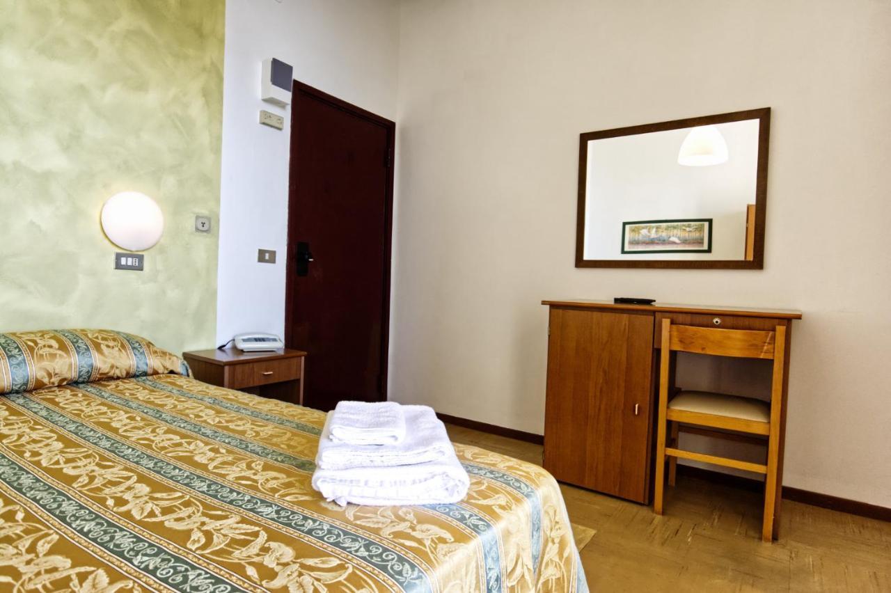 Hotel Pironi San Mauro Mare Luaran gambar